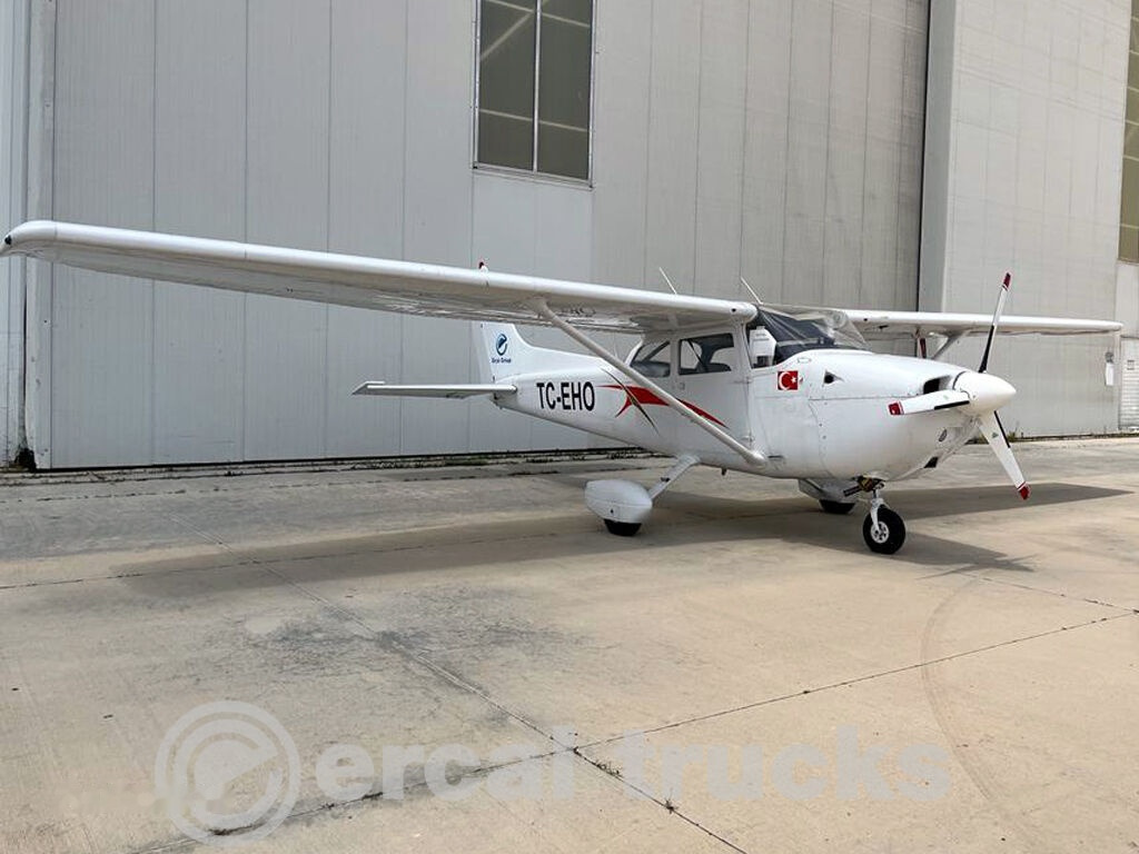 Εξοπλισμός επίγειας εξυπηρέτησης 1977 Cessna 172N Diesel TC-EHO Airplane: φωτογραφία 7 Εξοπλισμός επίγειας εξυπηρέτησης 1977 Cessna 172N Diesel TC-EHO Airplane: φωτογραφία 7