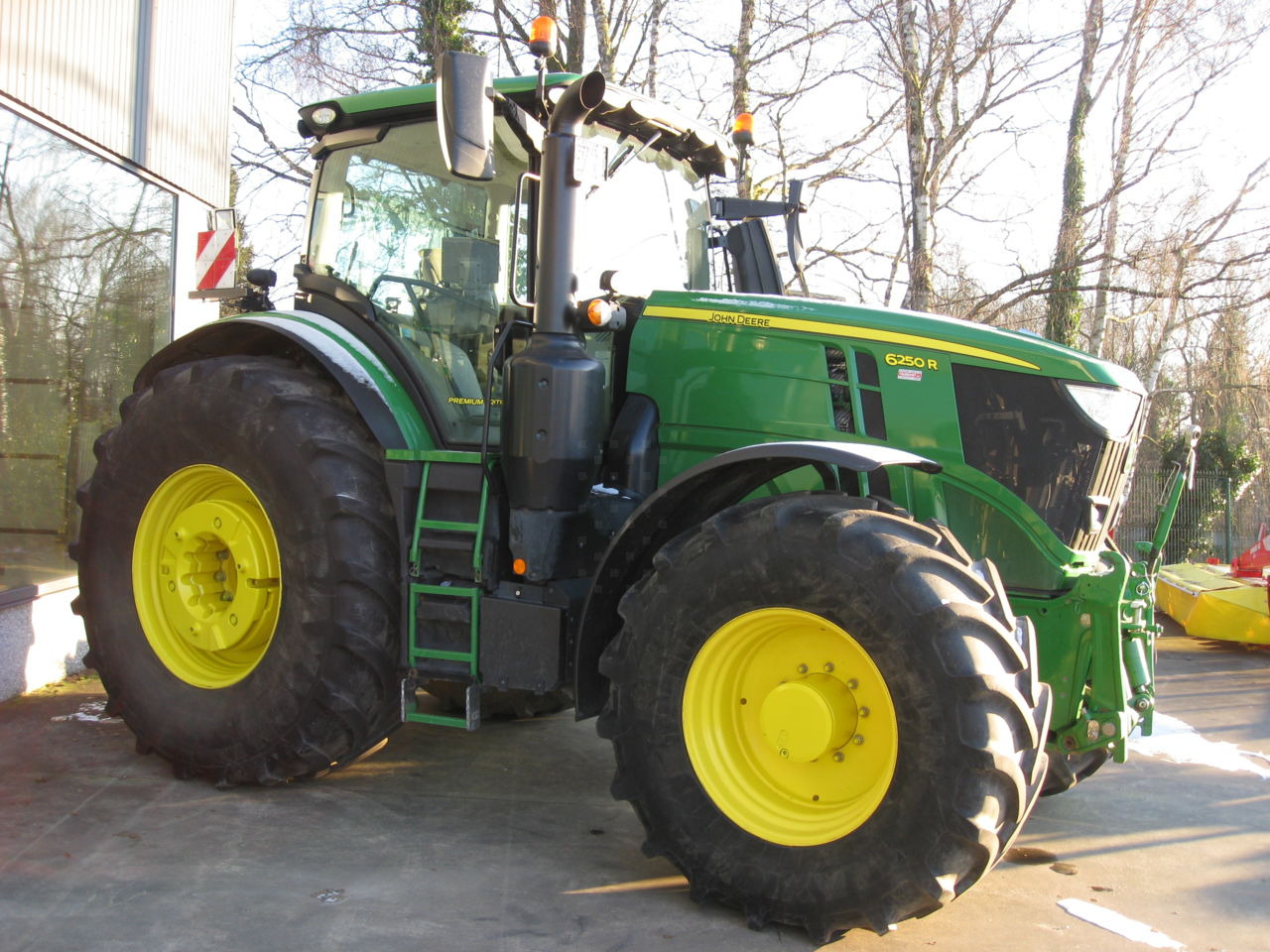 John Deere 6250R - Τρακτέρ: φωτογραφία 5 John Deere 6250R - Τρακτέρ: φωτογραφία 5