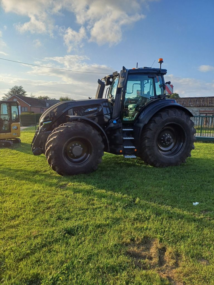 Valtra Q245 - Τρακτέρ: φωτογραφία 4 Valtra Q245 - Τρακτέρ: φωτογραφία 4