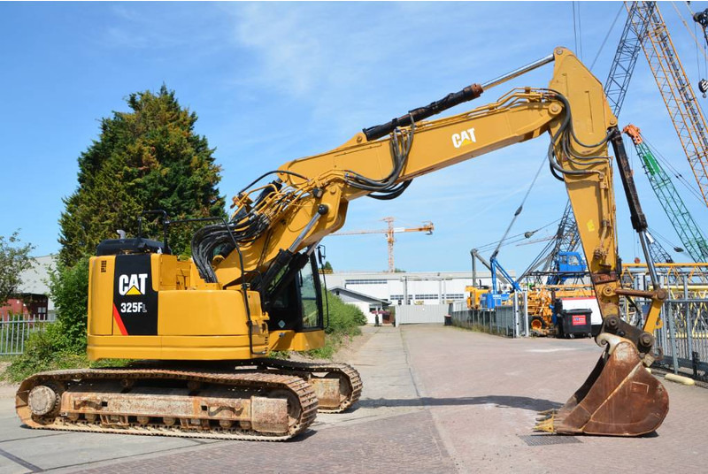 Cat 325 FL CR - Ερπυστριοφόρος εκσκαφέας: φωτογραφία 5 Cat 325 FL CR - Ερπυστριοφόρος εκσκαφέας: φωτογραφία 5