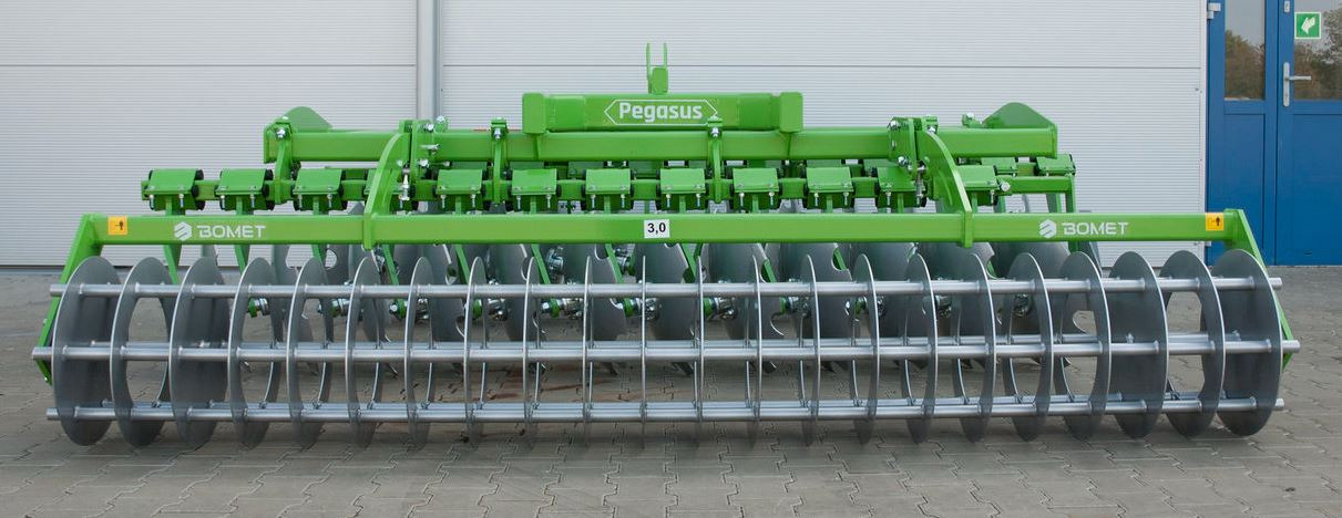 BOMET Brony talerzowe 3m / Kurzscheibeneggen/ Compact disc harrows/ Навесные дисковые компактные бороны - Δισκοσβάρνα: φωτογραφία 4 BOMET Brony talerzowe 3m / Kurzscheibeneggen/ Compact disc harrows/ Навесные дисковые компактные бороны - Δισκοσβάρνα: φωτογραφία 4