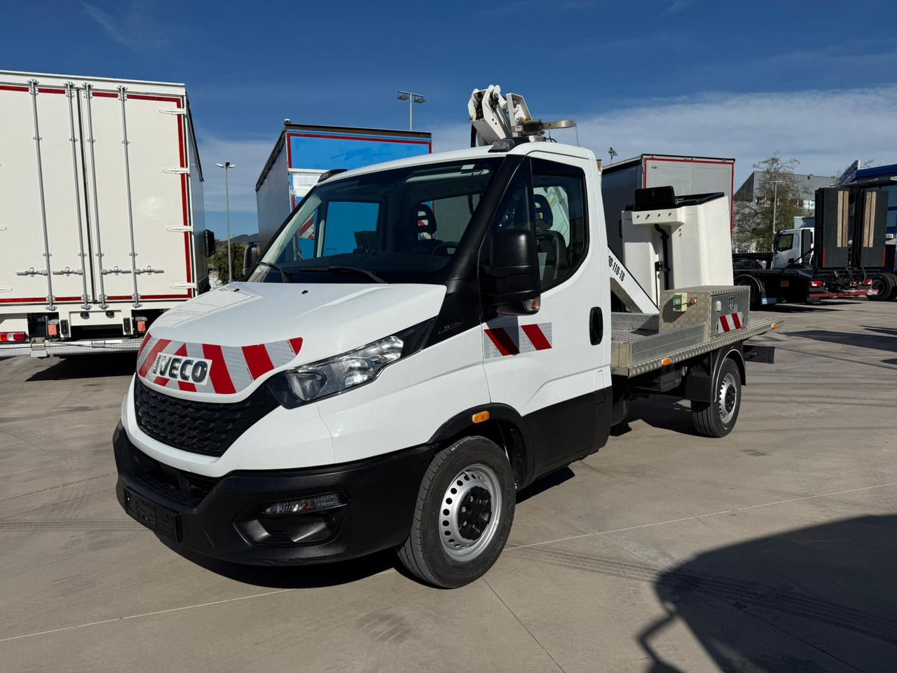IVECO 35S14 Daily E6 (Basket) - Φορτηγό με εναέρια πλατφόρμα: φωτογραφία 1 IVECO 35S14 Daily E6 (Basket) - Φορτηγό με εναέρια πλατφόρμα: φωτογραφία 1