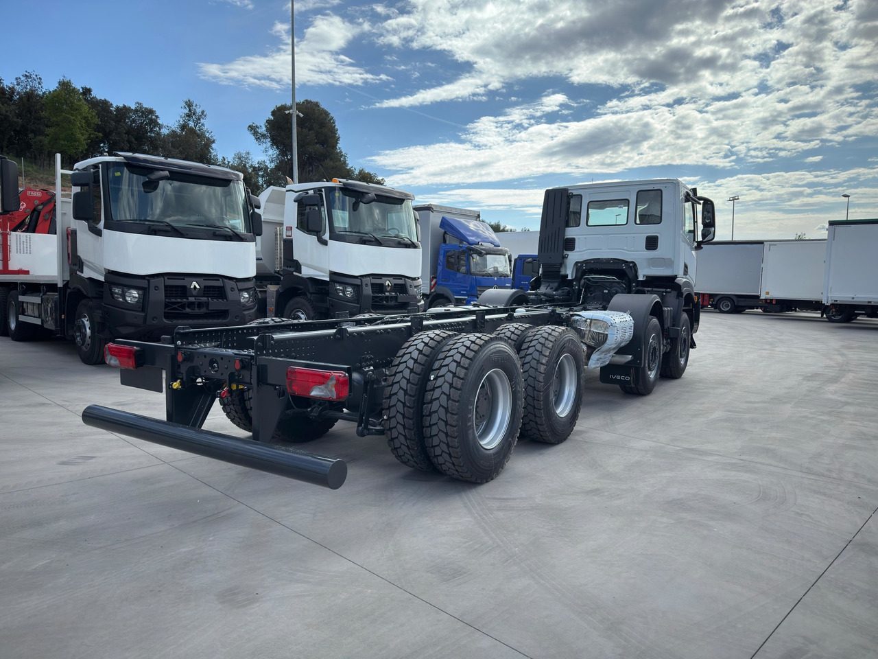 IVECO AD410T50 T-WAY 8x4 E6 (Chassis) - Φορτηγό σασί: φωτογραφία 5 IVECO AD410T50 T-WAY 8x4 E6 (Chassis) - Φορτηγό σασί: φωτογραφία 5