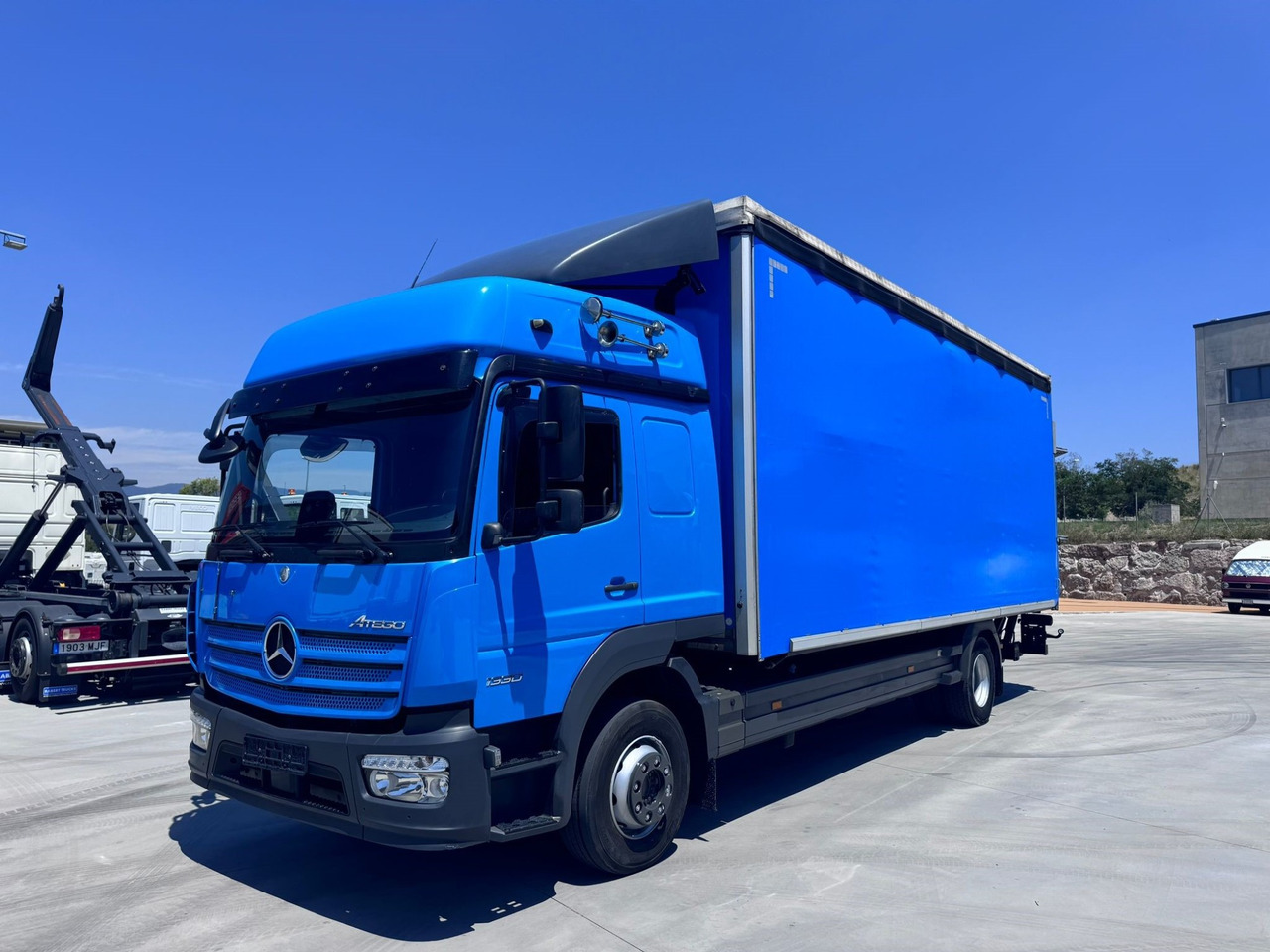 MERCEDES BENZ 13.30L Atego E6 (Tauliner) - Φορτηγό μουσαμάς: φωτογραφία 1 MERCEDES BENZ 13.30L Atego E6 (Tauliner) - Φορτηγό μουσαμάς: φωτογραφία 1