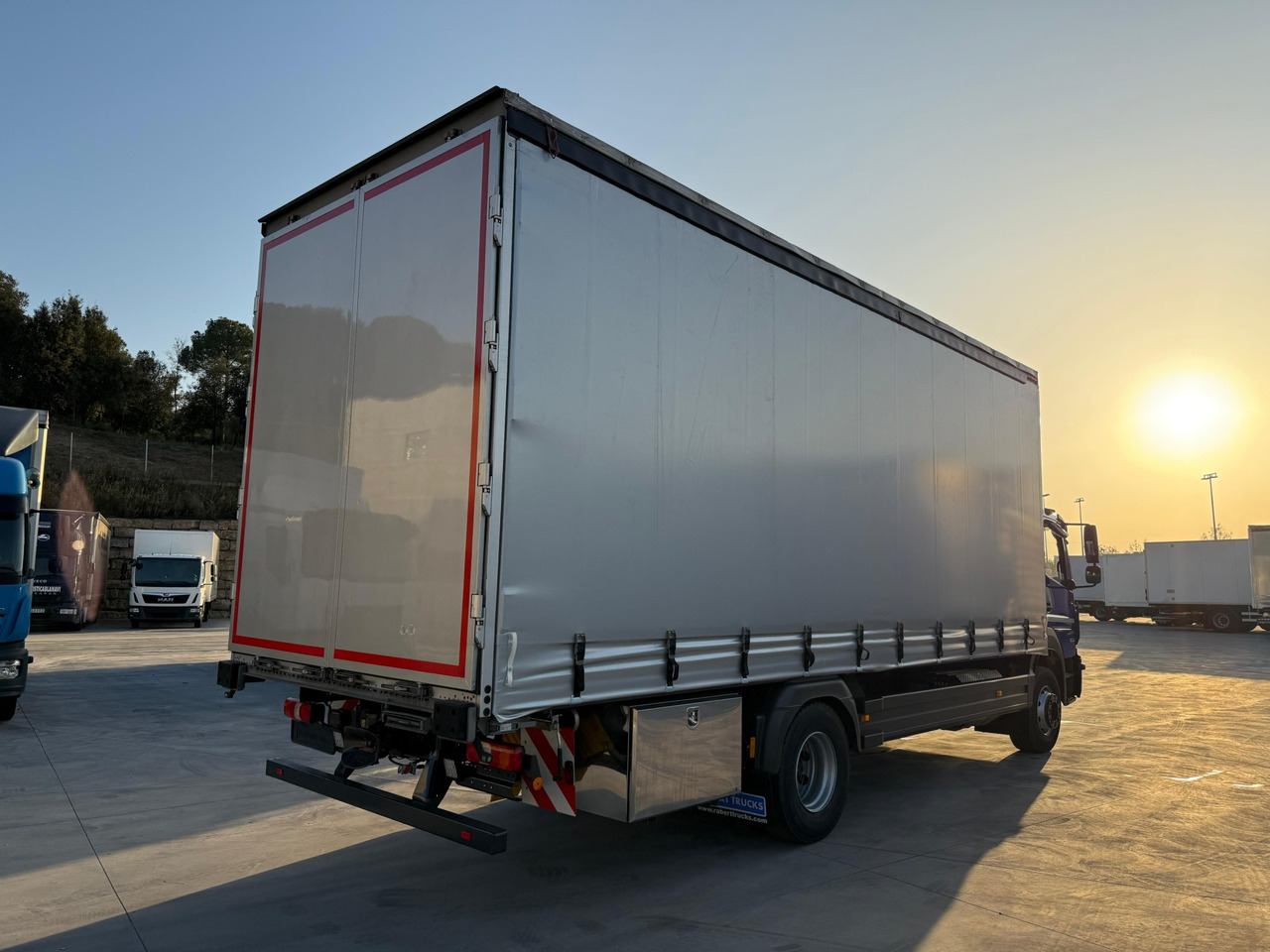 MERCEDES BENZ 16.30L Atego E6 (Tauliner) - Φορτηγό μουσαμάς: φωτογραφία 3 MERCEDES BENZ 16.30L Atego E6 (Tauliner) - Φορτηγό μουσαμάς: φωτογραφία 3