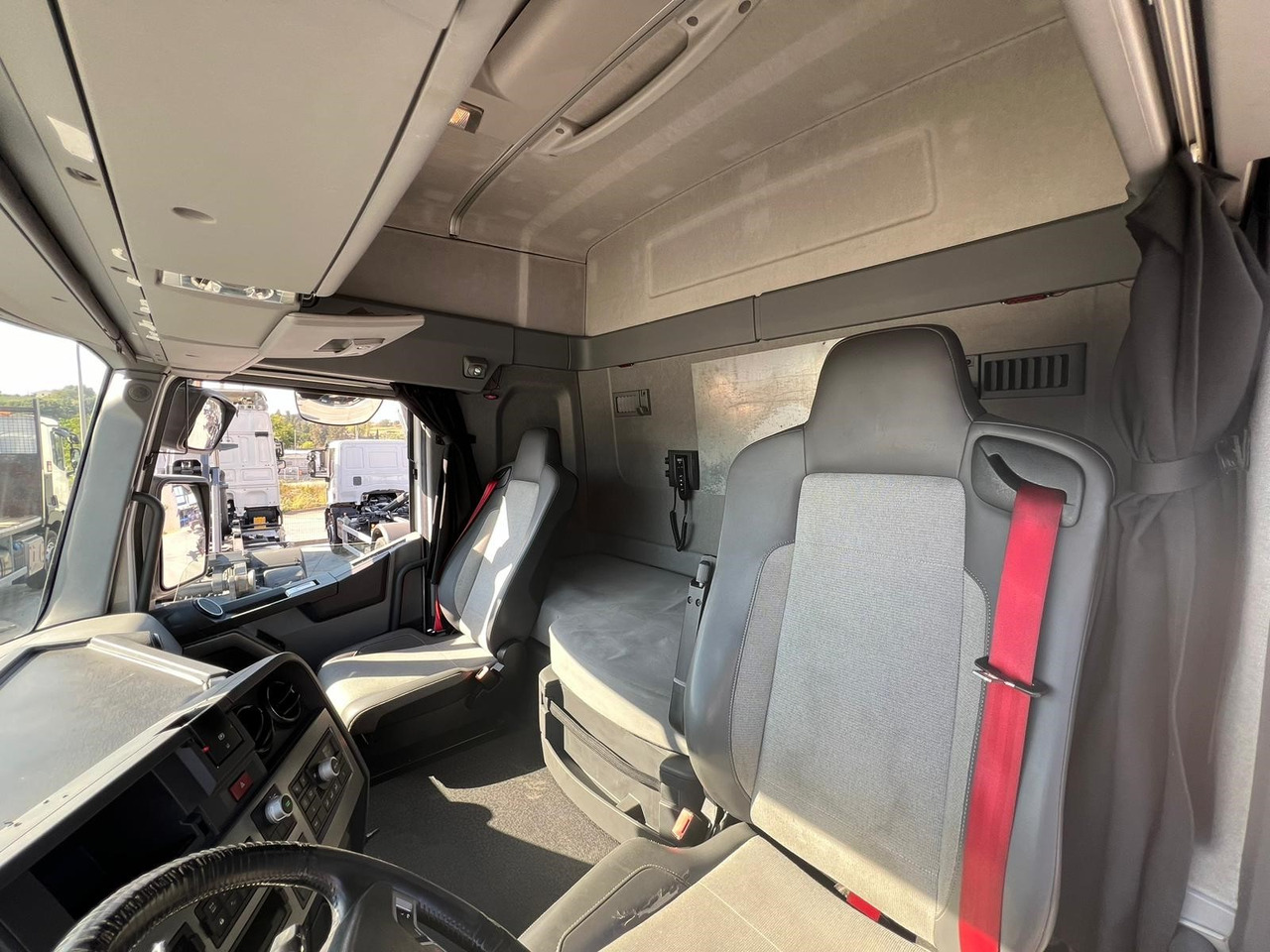 Leasing  RENAULT T430 E6 (Tauliner) RENAULT T430 E6 (Tauliner): φωτογραφία 6