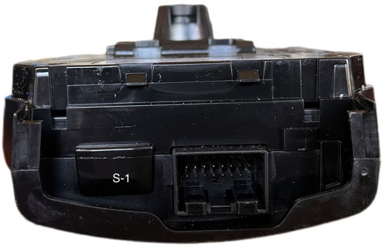 Iveco 2022 - Ηλεκτρικό σύστημα: φωτογραφία 2 Iveco 2022 - Ηλεκτρικό σύστημα: φωτογραφία 2