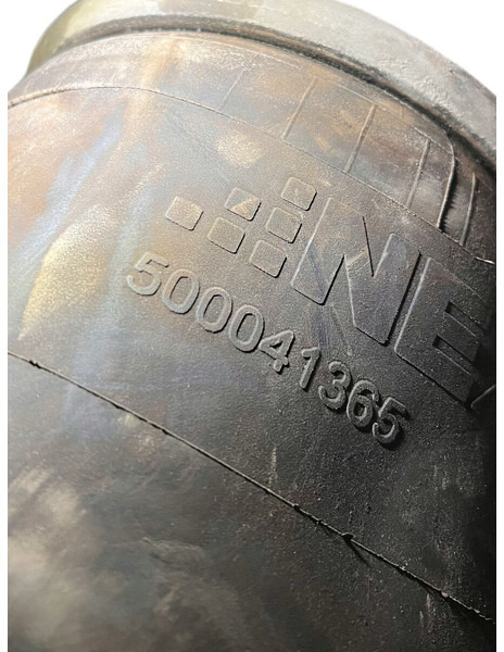 Iveco S-WAY - Πνευματική ανάρτηση: φωτογραφία 3 Iveco S-WAY - Πνευματική ανάρτηση: φωτογραφία 3