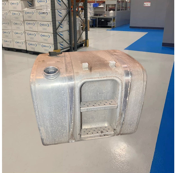 Iveco - Ρεζερβουάρ καυσίμου: φωτογραφία 1 Iveco - Ρεζερβουάρ καυσίμου: φωτογραφία 1