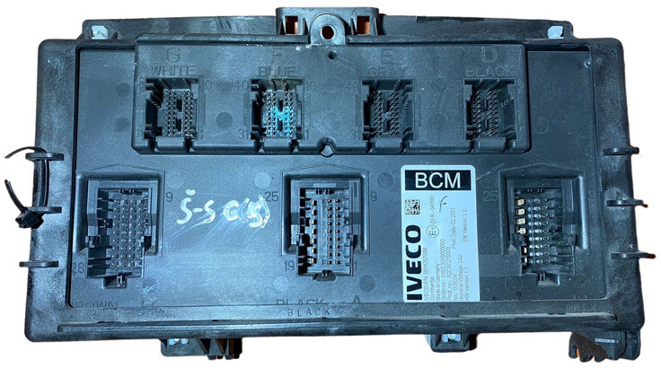 Iveco - Ηλεκτρονική μονάδα ελέγχου: φωτογραφία 1 Iveco - Ηλεκτρονική μονάδα ελέγχου: φωτογραφία 1