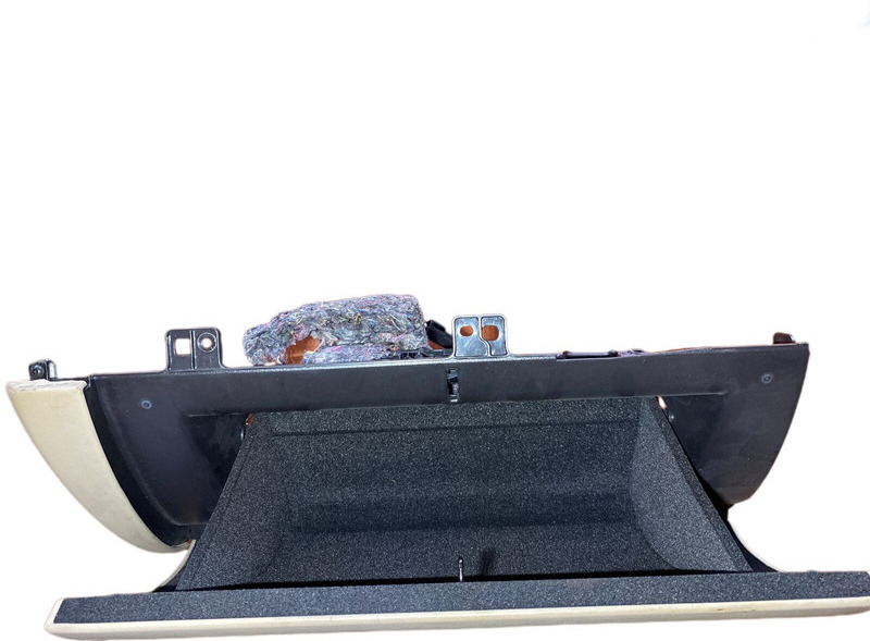 Jaguar XF250 - Καμπίνα και εσωτερικό: φωτογραφία 3 Jaguar XF250 - Καμπίνα και εσωτερικό: φωτογραφία 3