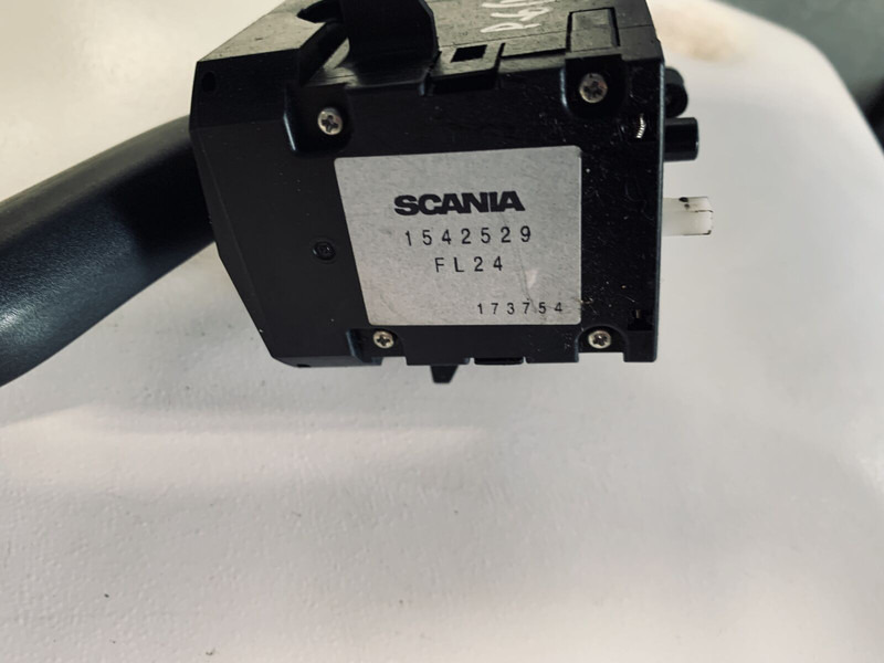 Scania - Ρελέ: φωτογραφία 2 Scania - Ρελέ: φωτογραφία 2