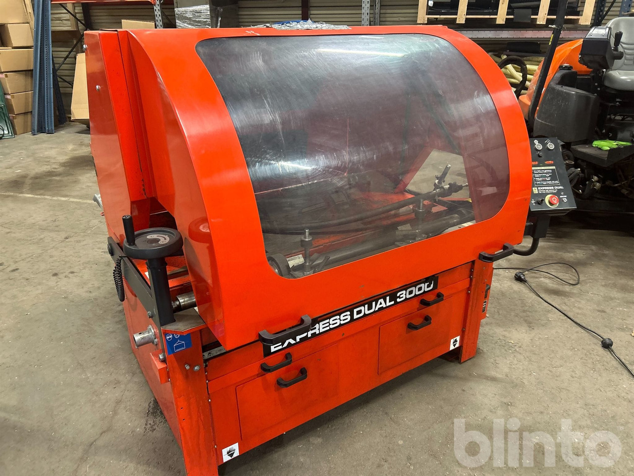 Bernhard Express Dual 3000 EU - Μηχανήμα επεξεργασίας μετάλλου: φωτογραφία 3 Bernhard Express Dual 3000 EU - Μηχανήμα επεξεργασίας μετάλλου: φωτογραφία 3