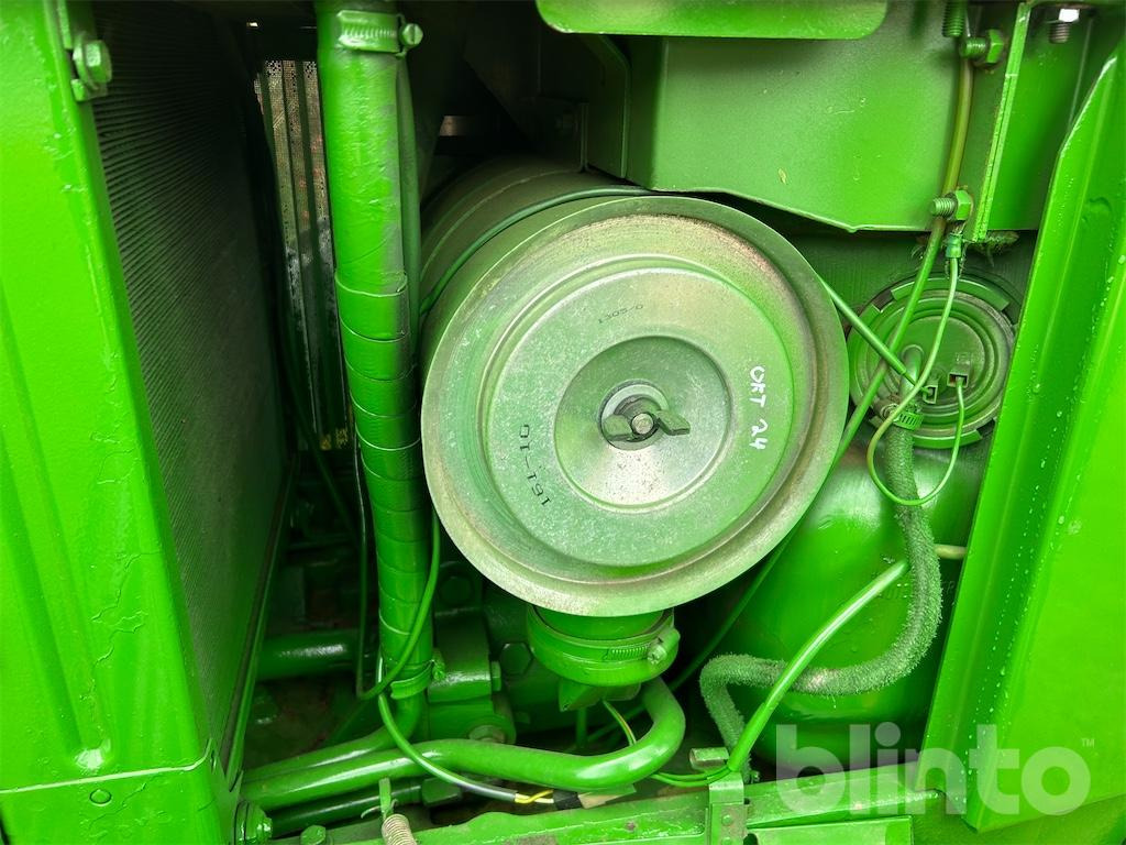 Τρακτέρ John Deere 2140: φωτογραφία 26 Τρακτέρ John Deere 2140: φωτογραφία 26