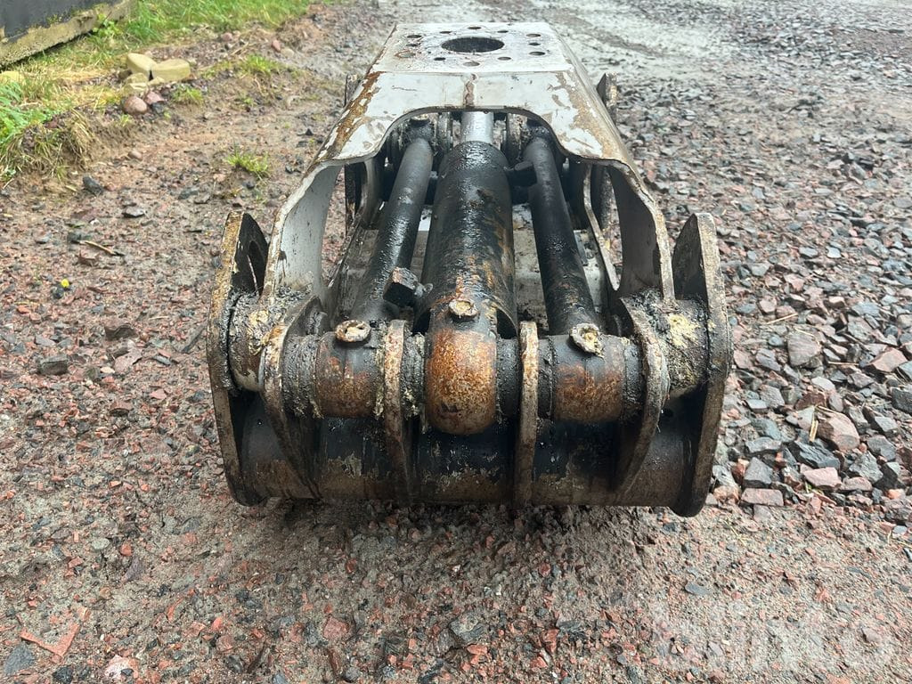 Komatsu G40HD - Σφιγκτήρας για Δασικά μηχανήματα: φωτογραφία 3 Komatsu G40HD - Σφιγκτήρας για Δασικά μηχανήματα: φωτογραφία 3