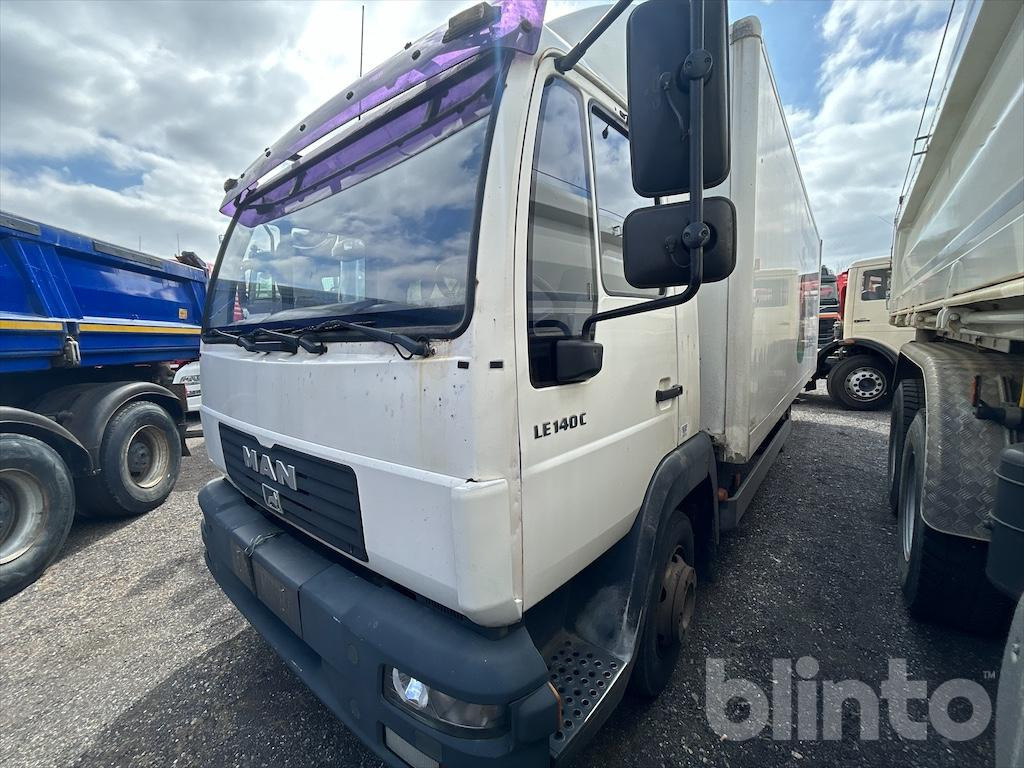 MAN 8.140 L2000 (2002) - Φορτηγό κόφα: φωτογραφία 1 MAN 8.140 L2000 (2002) - Φορτηγό κόφα: φωτογραφία 1