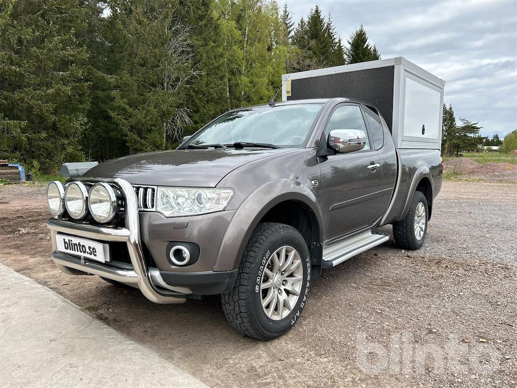 Mitsubishi L200 Club Cab 2.5 4x4 Manuell - Ημιφορτηγό: φωτογραφία 1 Mitsubishi L200 Club Cab 2.5 4x4 Manuell - Ημιφορτηγό: φωτογραφία 1