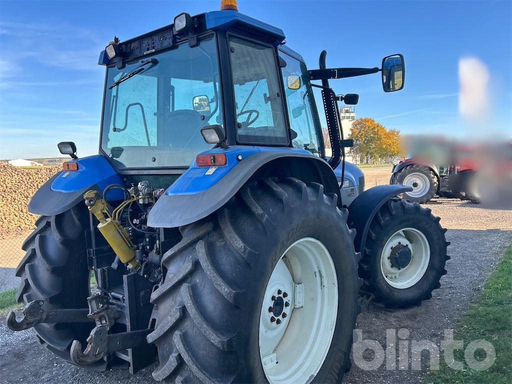 New Holland TM115 (2001) - Τρακτέρ: φωτογραφία 3 New Holland TM115 (2001) - Τρακτέρ: φωτογραφία 3