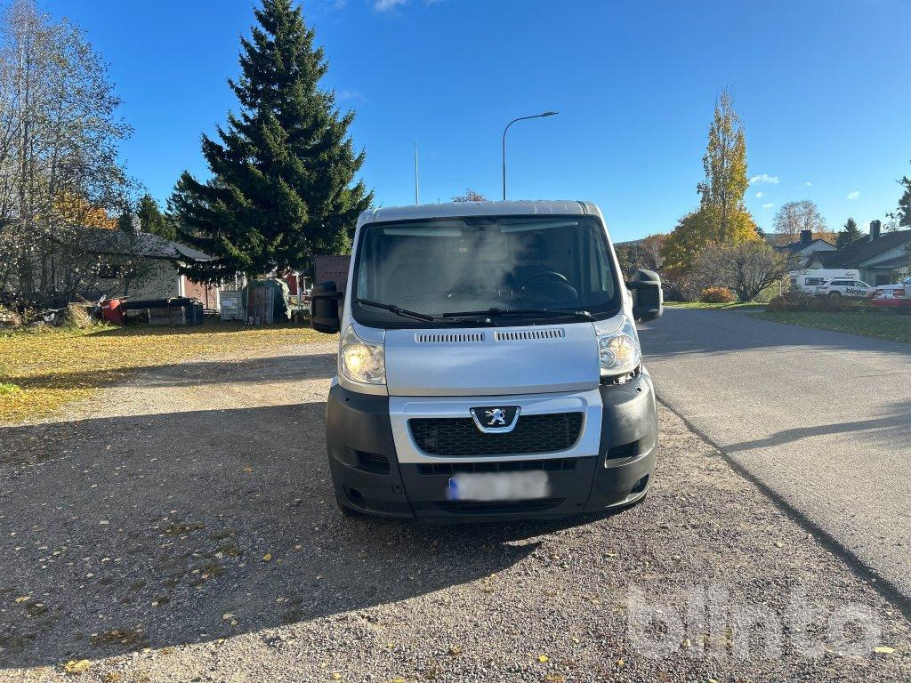 PEUGEOT Y - Βαν: φωτογραφία 2 PEUGEOT Y - Βαν: φωτογραφία 2