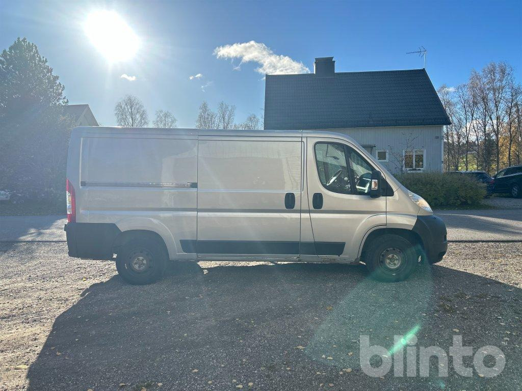 PEUGEOT Y - Βαν: φωτογραφία 4 PEUGEOT Y - Βαν: φωτογραφία 4