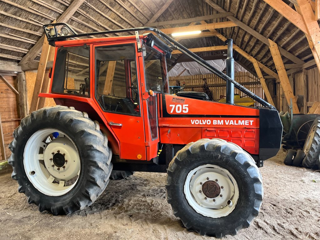 VALMET 705-4 - Δασικός ελκυστήρας: φωτογραφία 4 VALMET 705-4 - Δασικός ελκυστήρας: φωτογραφία 4