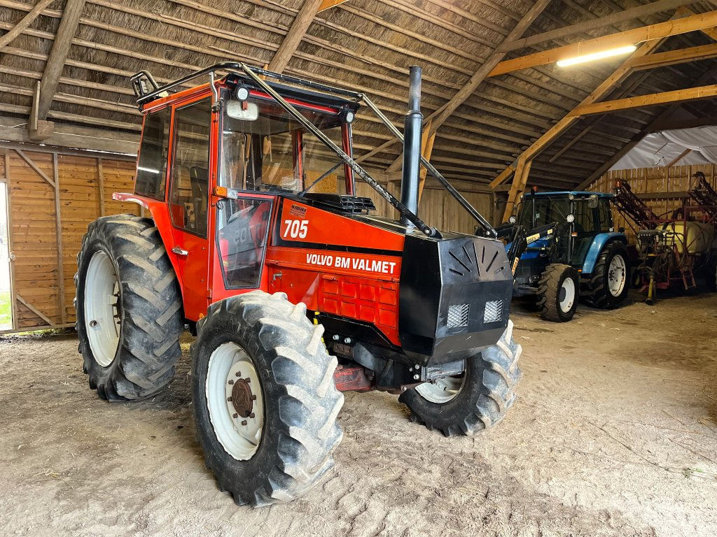 VALMET 705-4 - Δασικός ελκυστήρας: φωτογραφία 3 VALMET 705-4 - Δασικός ελκυστήρας: φωτογραφία 3