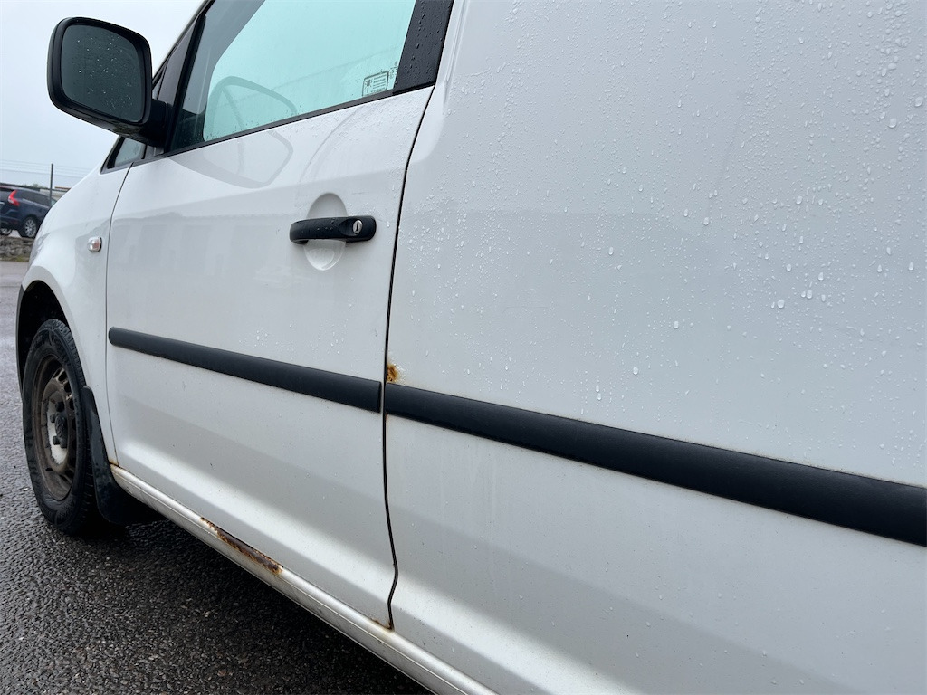 Ελαφρύ επαγγελματικό VOLKSWAGEN Caddy 1,6 TDI: φωτογραφία 19