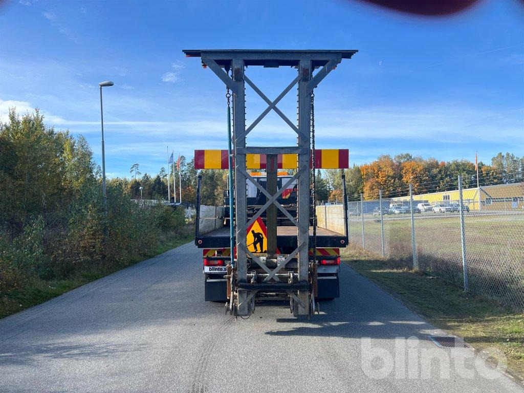 VOLVO FL-240 4*2 - Φορτηγό φόρτωσης γάντζου: φωτογραφία 5 VOLVO FL-240 4*2 - Φορτηγό φόρτωσης γάντζου: φωτογραφία 5