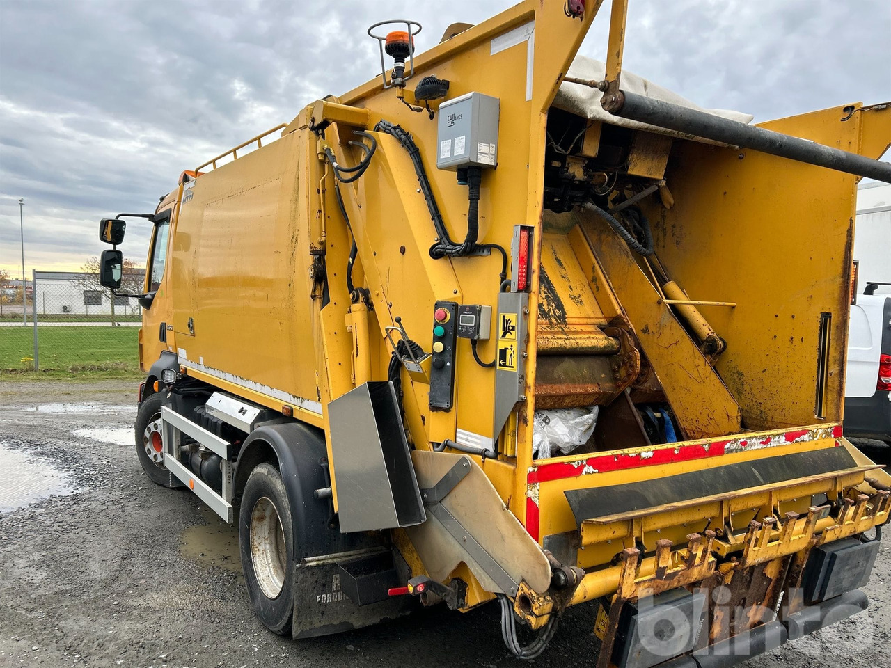 VOLVO FL 4X2 - Απορριμματοφόρο: φωτογραφία 5 VOLVO FL 4X2 - Απορριμματοφόρο: φωτογραφία 5