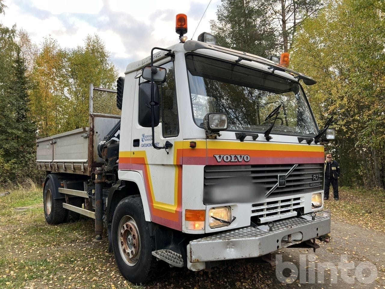 VOLVO FL7 4X2 - Φορτηγό ανατρεπόμενο, Φορτηγό με γερανό: φωτογραφία 3 VOLVO FL7 4X2 - Φορτηγό ανατρεπόμενο, Φορτηγό με γερανό: φωτογραφία 3