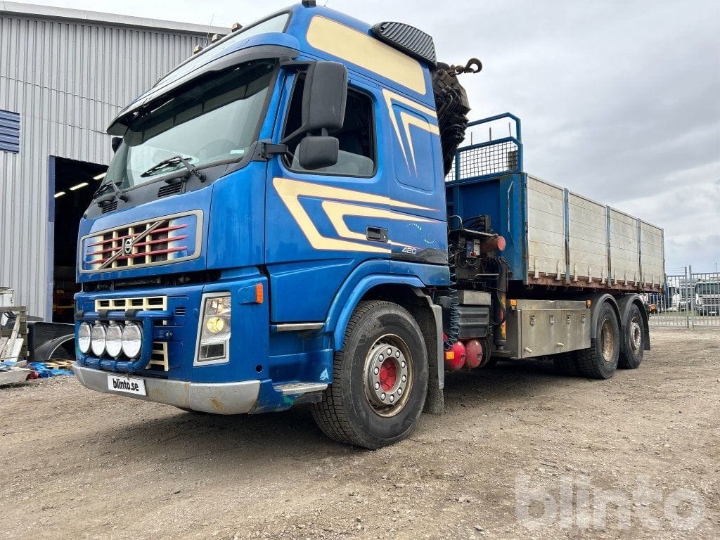 VOLVO FM12 6*2 - Φορτηγό ανατρεπόμενο, Φορτηγό με γερανό: φωτογραφία 2 VOLVO FM12 6*2 - Φορτηγό ανατρεπόμενο, Φορτηγό με γερανό: φωτογραφία 2