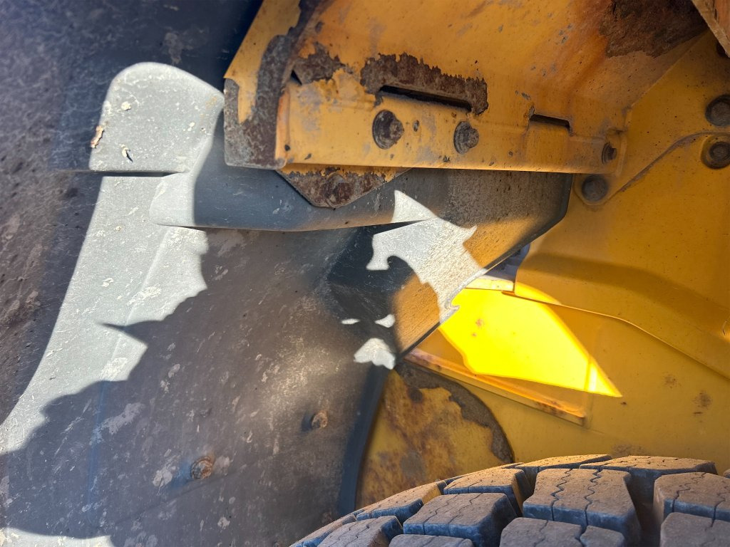 Ελαστιχοφόρος φορτωτής VOLVO L60G: φωτογραφία 13 Ελαστιχοφόρος φορτωτής VOLVO L60G: φωτογραφία 13