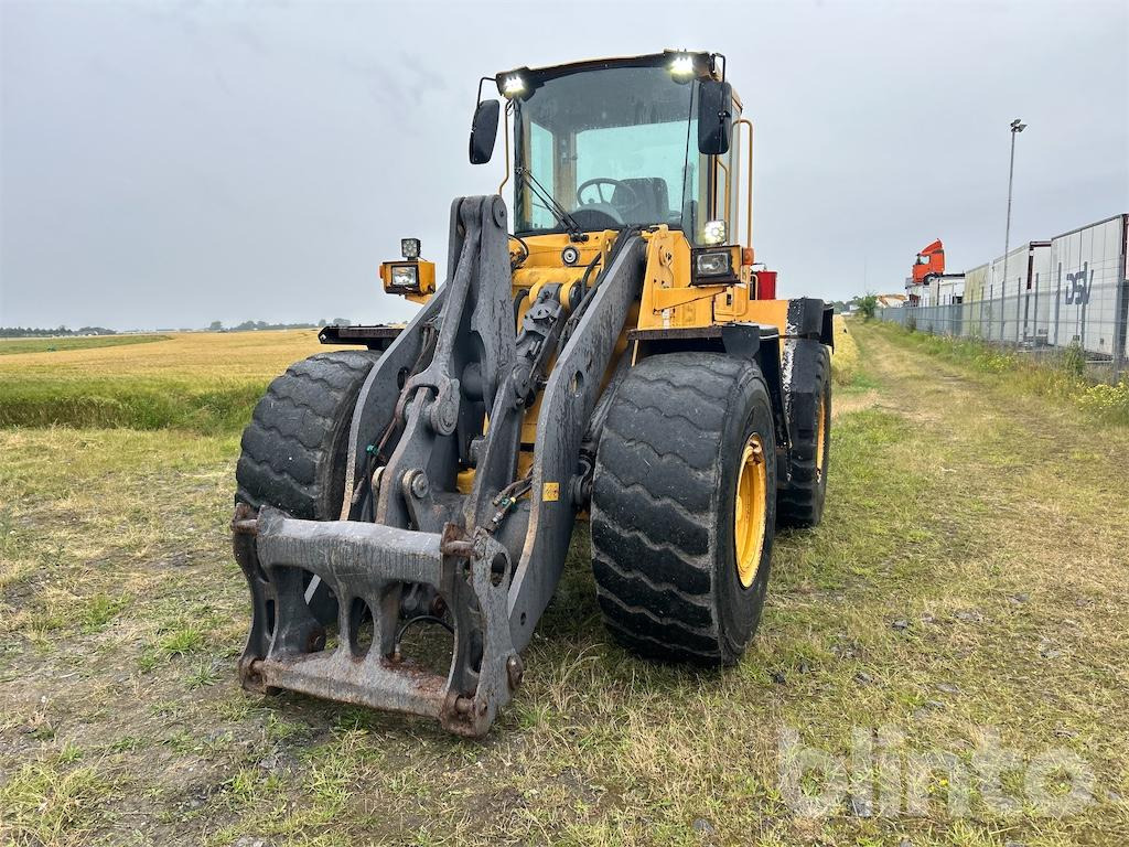 Volvo L90D - Ελαστιχοφόρος φορτωτής: φωτογραφία 3 Volvo L90D - Ελαστιχοφόρος φορτωτής: φωτογραφία 3