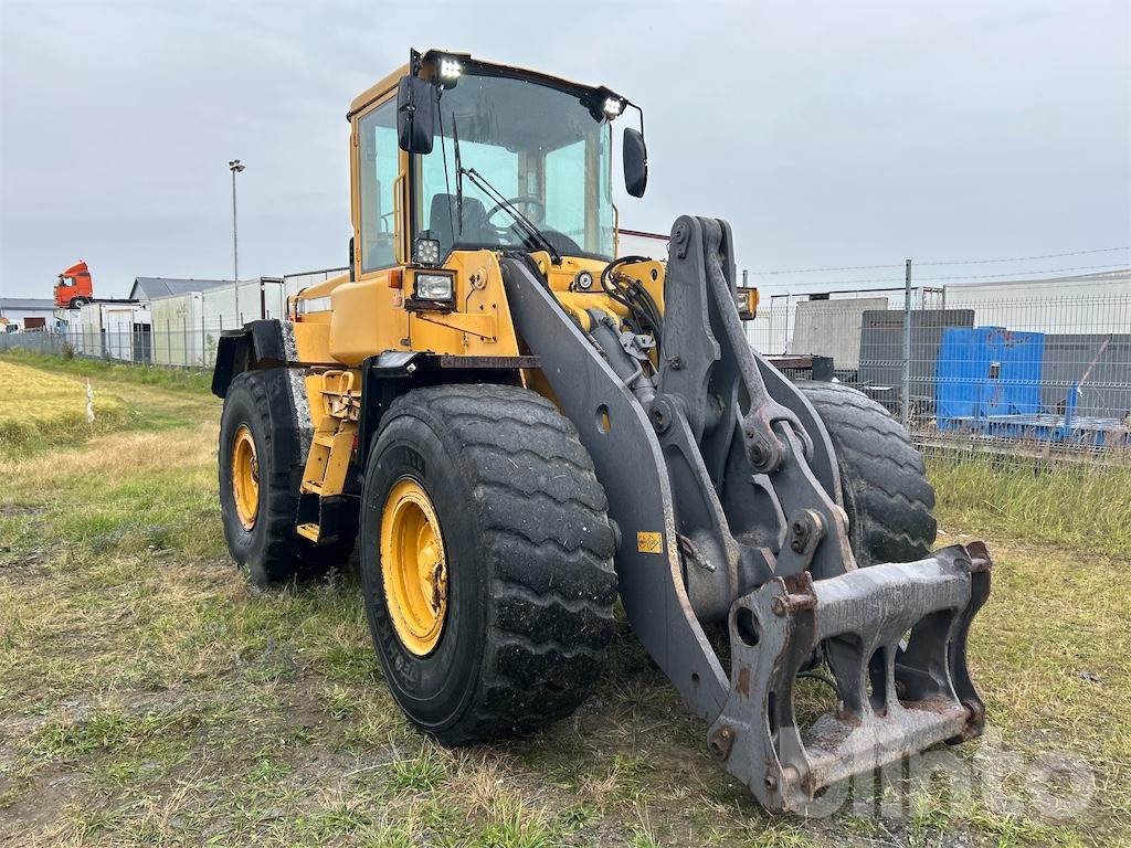 Volvo L90D - Ελαστιχοφόρος φορτωτής: φωτογραφία 5 Volvo L90D - Ελαστιχοφόρος φορτωτής: φωτογραφία 5