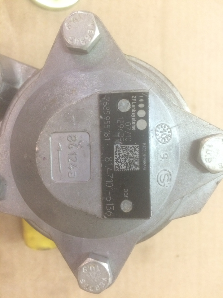 POMPA IDRAULICA MAN / ZF - Υδραυλική αντλία: φωτογραφία 2 POMPA IDRAULICA MAN / ZF - Υδραυλική αντλία: φωτογραφία 2