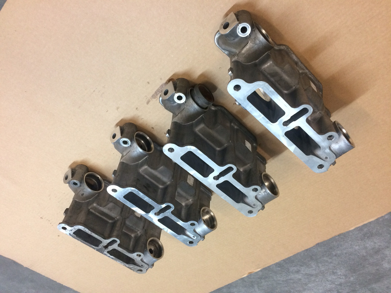 SCATOLA TERMOSTATO MAN 51064040102 - Θερμοστάτης για Φορτηγό: φωτογραφία 2 SCATOLA TERMOSTATO MAN 51064040102 - Θερμοστάτης για Φορτηγό: φωτογραφία 2