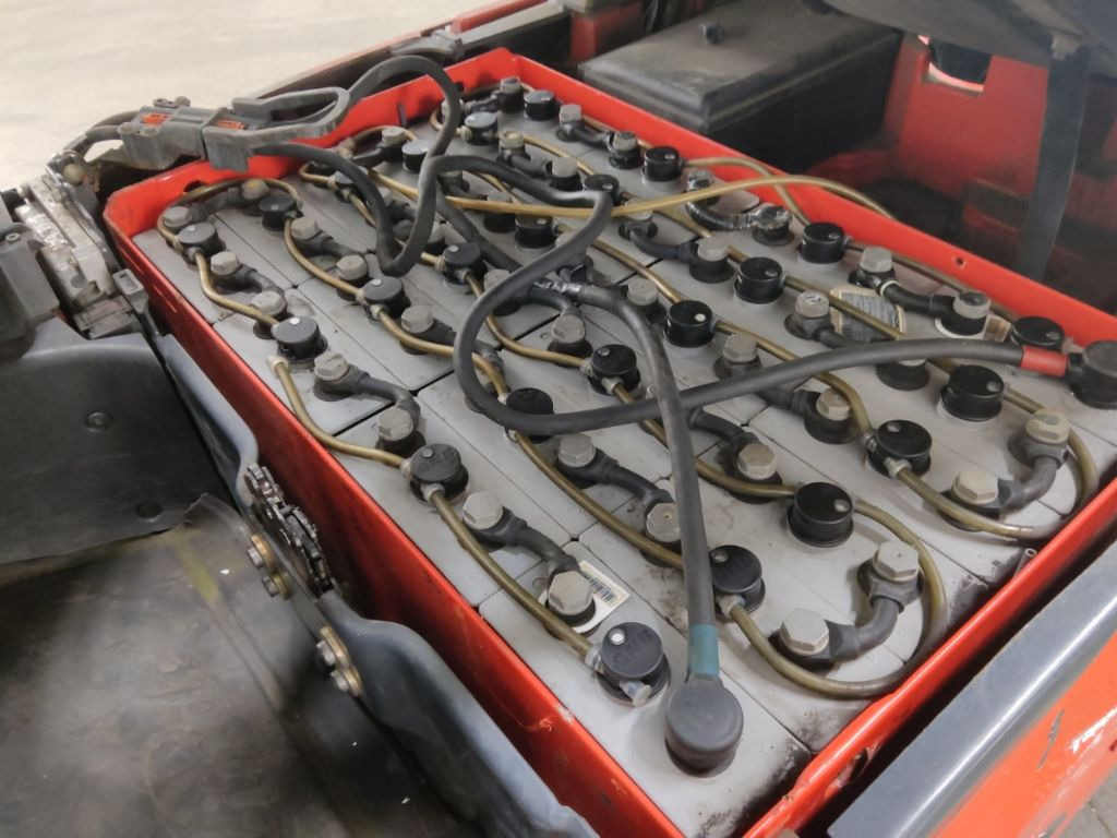 Linde E16C-02 - Ηλεκτροκίνητο περονοφόρο: φωτογραφία 4 Linde E16C-02 - Ηλεκτροκίνητο περονοφόρο: φωτογραφία 4