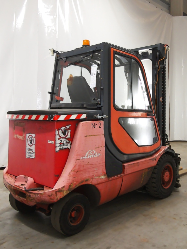Linde E35P - Ηλεκτροκίνητο περονοφόρο: φωτογραφία 2 Linde E35P - Ηλεκτροκίνητο περονοφόρο: φωτογραφία 2