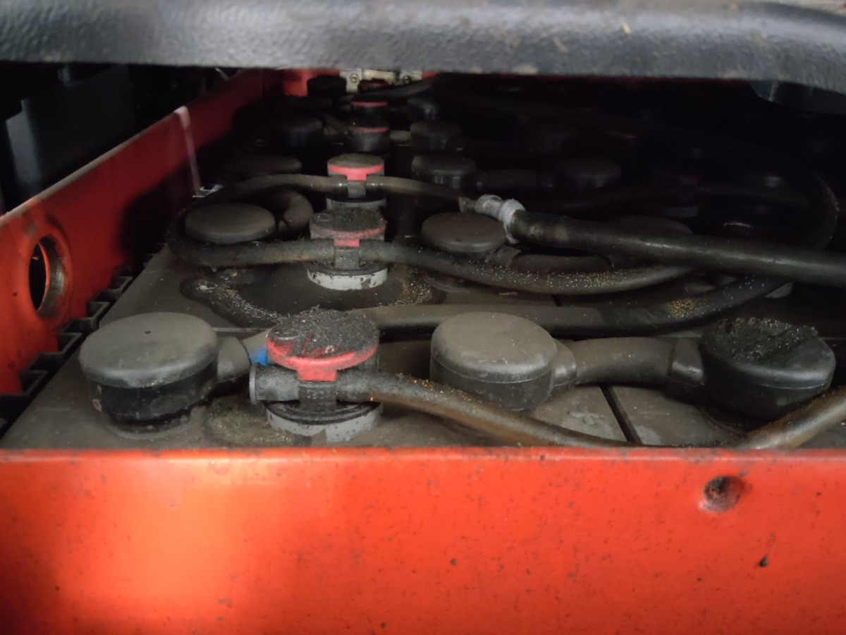 Linde R14X-03 - Ανυψωτικό στενών δρόμων: φωτογραφία 4 Linde R14X-03 - Ανυψωτικό στενών δρόμων: φωτογραφία 4