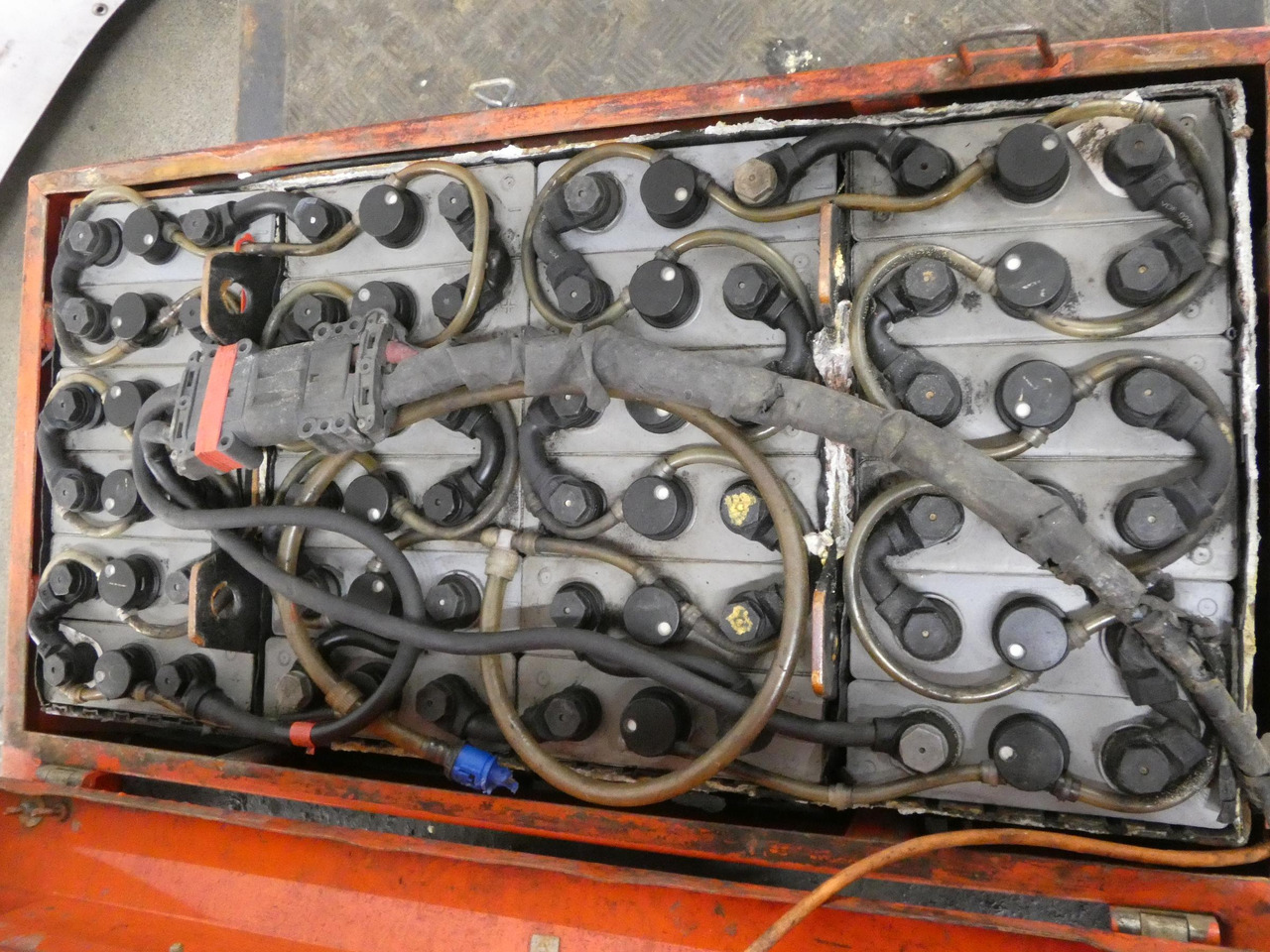 Linde T800 - Μηχάνημα έλξης: φωτογραφία 4 Linde T800 - Μηχάνημα έλξης: φωτογραφία 4
