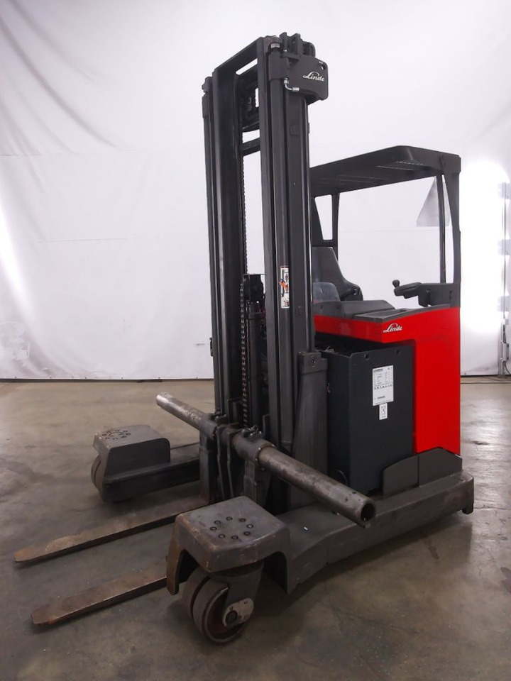Linde UFW250DTFVRG585 - Ανυψωτικό στενών δρόμων: φωτογραφία 1 Linde UFW250DTFVRG585 - Ανυψωτικό στενών δρόμων: φωτογραφία 1