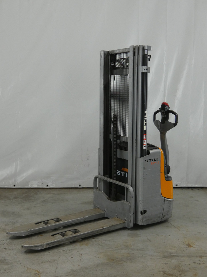 Still EXV12 - Μηχάνημα στοίβαξης: φωτογραφία 1 Still EXV12 - Μηχάνημα στοίβαξης: φωτογραφία 1