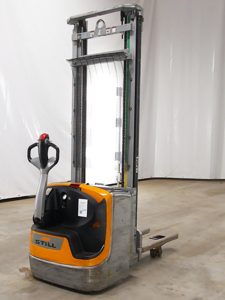 Still EXV14IC - Μηχάνημα στοίβαξης: φωτογραφία 2 Still EXV14IC - Μηχάνημα στοίβαξης: φωτογραφία 2