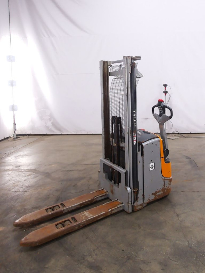 Still EXV14IC - Μηχάνημα στοίβαξης: φωτογραφία 1 Still EXV14IC - Μηχάνημα στοίβαξης: φωτογραφία 1