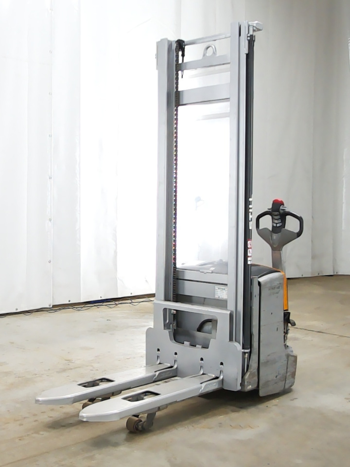 Still EXV14IC - Μηχάνημα στοίβαξης: φωτογραφία 1 Still EXV14IC - Μηχάνημα στοίβαξης: φωτογραφία 1