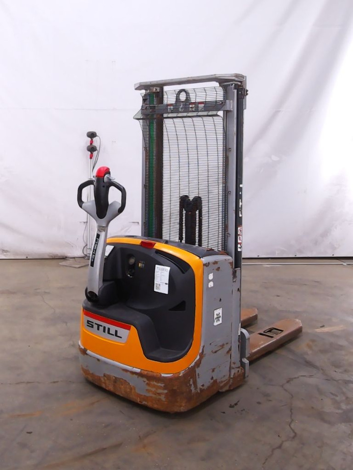 Still EXV14IC - Μηχάνημα στοίβαξης: φωτογραφία 2 Still EXV14IC - Μηχάνημα στοίβαξης: φωτογραφία 2