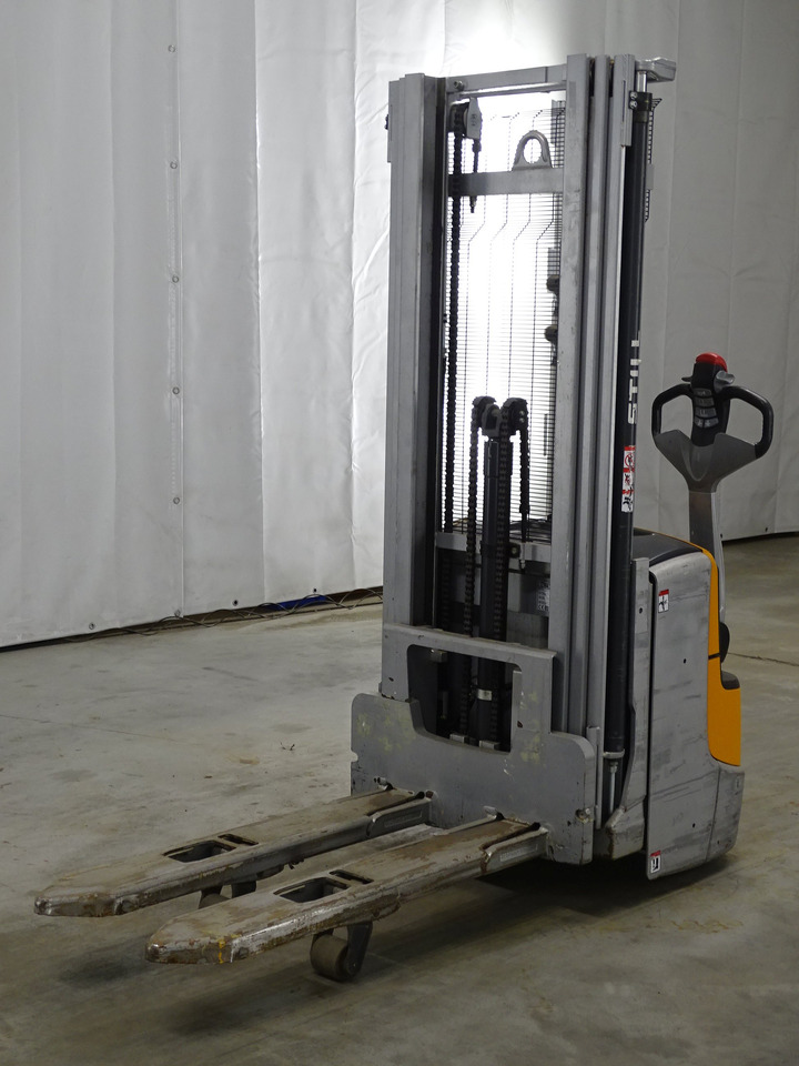 Still EXV14IC - Μηχάνημα στοίβαξης: φωτογραφία 1 Still EXV14IC - Μηχάνημα στοίβαξης: φωτογραφία 1