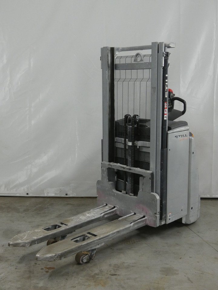 Still EXV16I - Μηχάνημα στοίβαξης: φωτογραφία 1 Still EXV16I - Μηχάνημα στοίβαξης: φωτογραφία 1