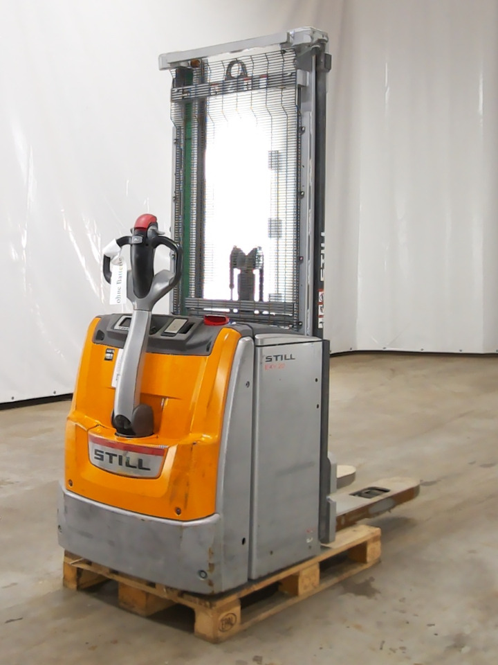 Still EXV20I - Μηχάνημα στοίβαξης: φωτογραφία 2 Still EXV20I - Μηχάνημα στοίβαξης: φωτογραφία 2