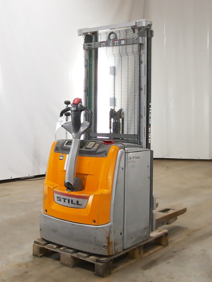 Still EXV20I - Μηχάνημα στοίβαξης: φωτογραφία 2 Still EXV20I - Μηχάνημα στοίβαξης: φωτογραφία 2